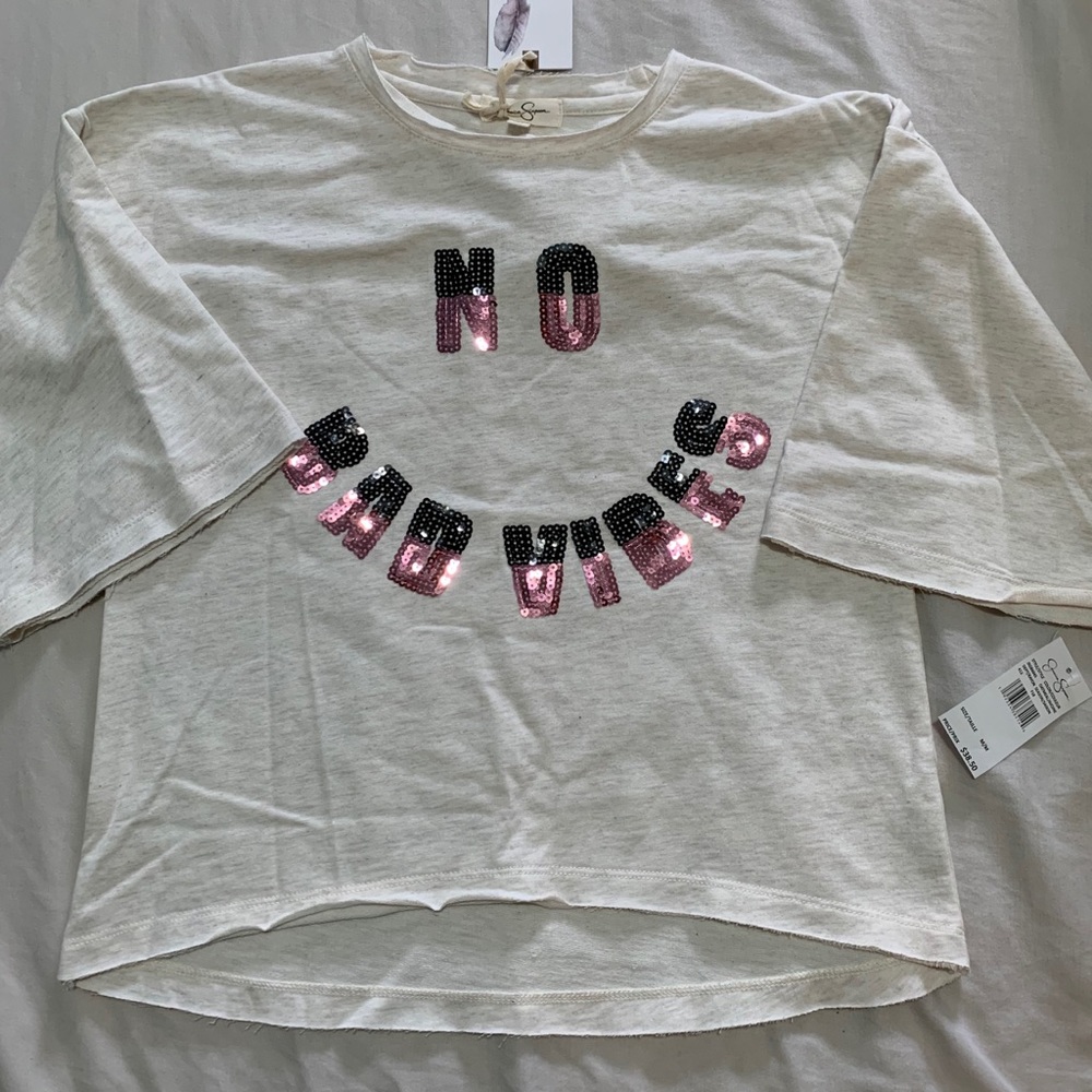 Jessica Simpson high low crewneck shirt size M